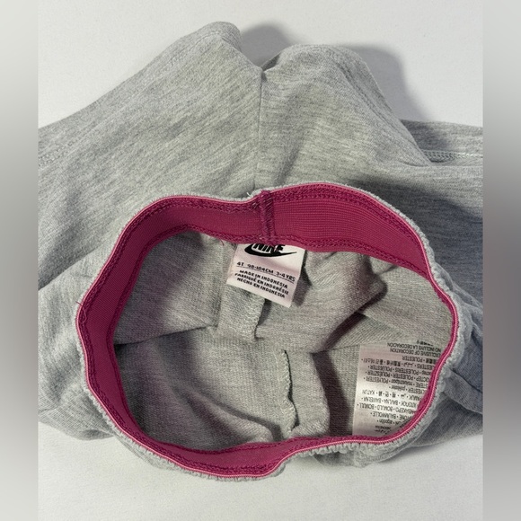 Nike Toddler Girl Outfit Shorts Set 4T Black Logo T-Shirt Top Shorts Gray Neon - Picture 11 of 14